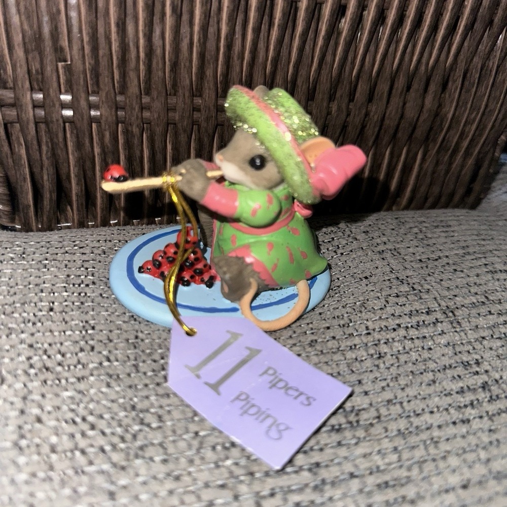 Enesco Hamilton Charming Tails 12 Days Of Christmas 11 Pipers Piping Figurine